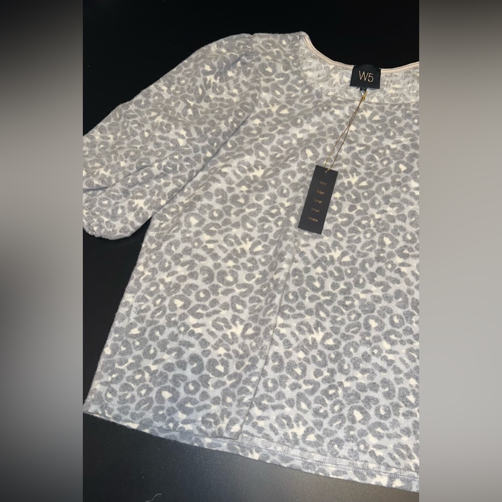 W5 Leopard Print 3/4 Sleeve Top Size XL NWT